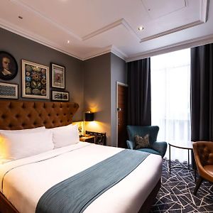 Deluxe Zimmer mit Kingsize-Bett